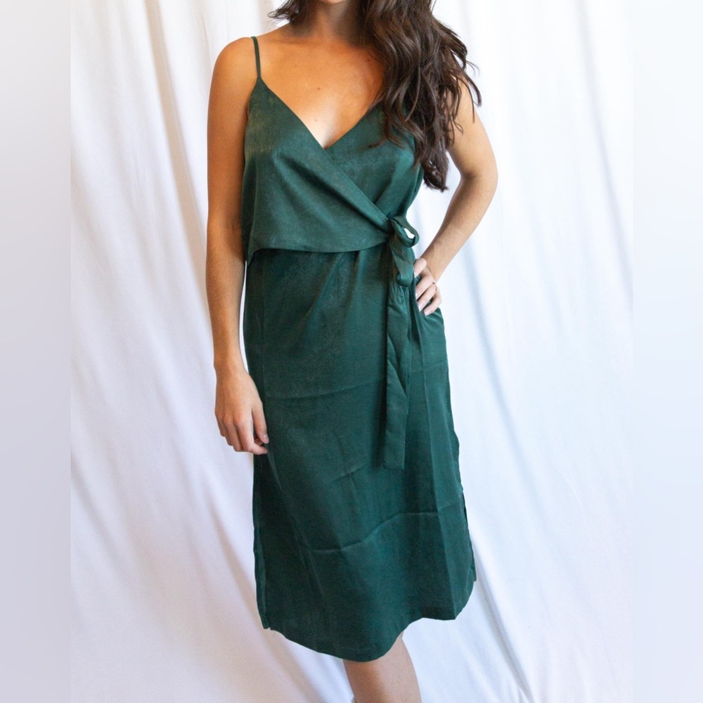 Lulu’s Midi Wrap Top Dress - Picture 5 of 16